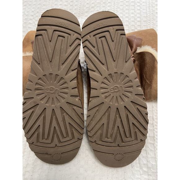 UGG Suede Boots Sheepskin Bow Short Size US 9 Camel Uggs Y2K Daelynn Brown - Picture 5 of 9